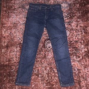 Levi’s straight leg jeans
